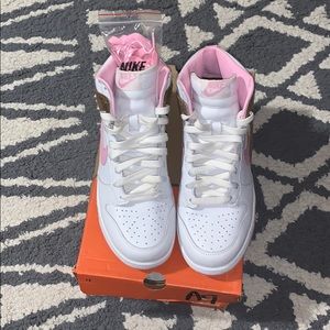 Nike Dunks copper snake print white and Pink Sz 9W